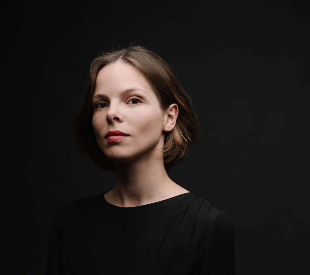 Der Jour fixe muss leider verschoben werden.
Marlies Debacker - Das erweiterte Klavier in der Neuen Musik - extended technique weg vom objet trouvé hin zu komplexer Instrumentierung.