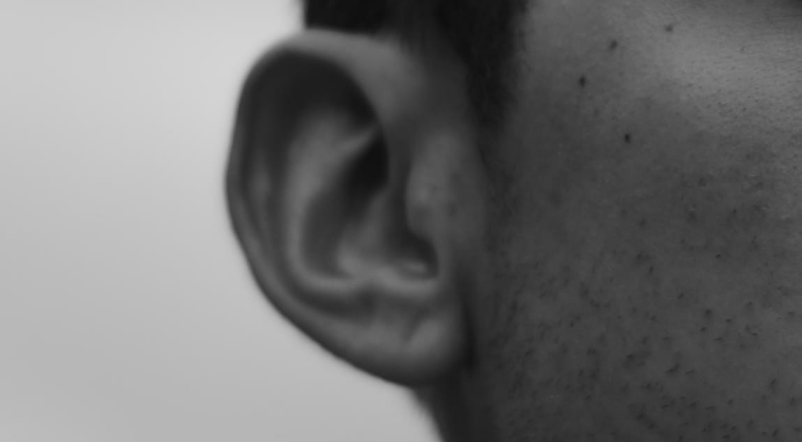 Hörabend - ein Ohr